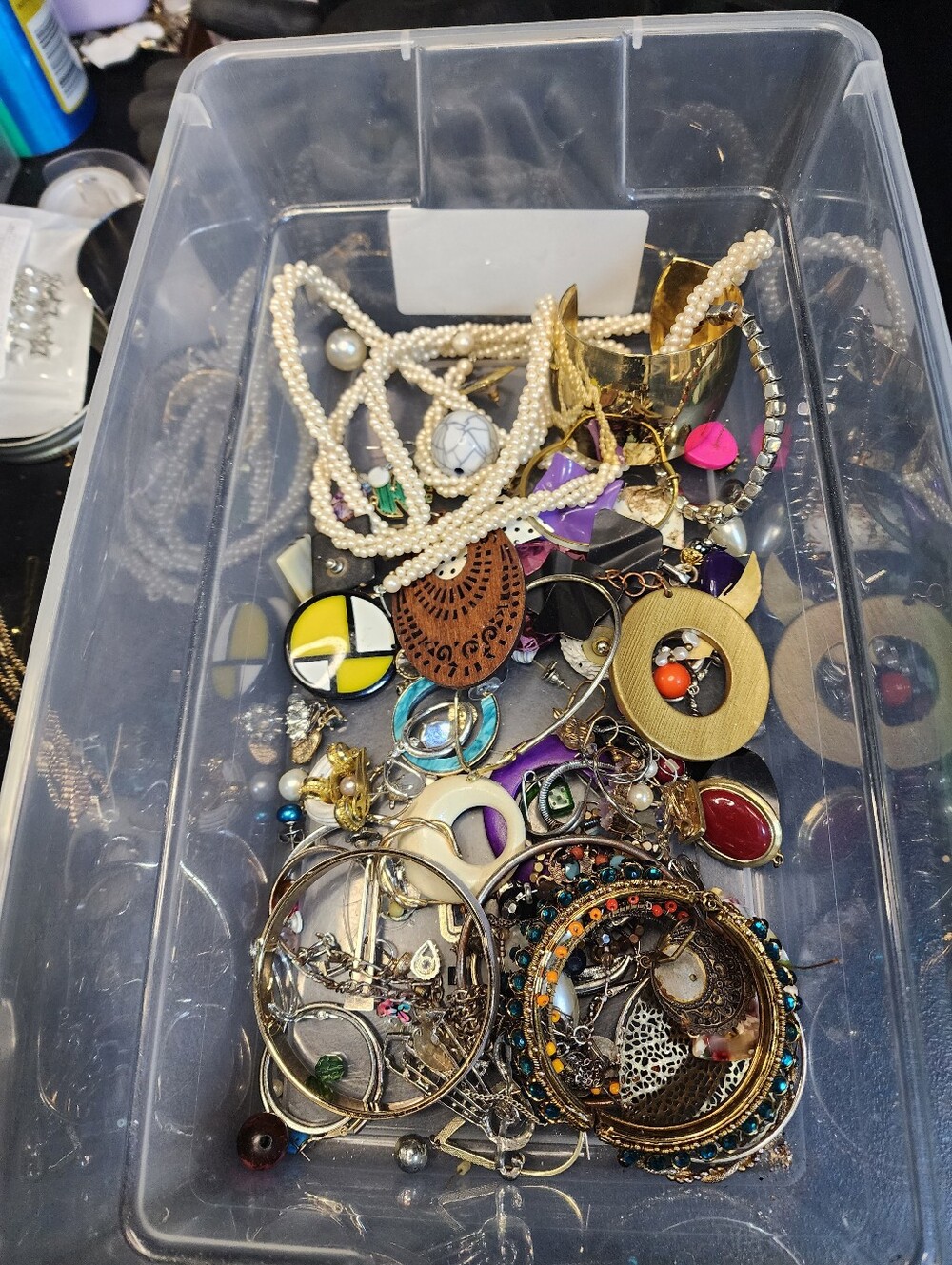 1lb Mixed Jewelry For Crafting May Or May Not Have Matches J080826-0